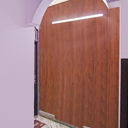 Flagship Hotel Decent Stay Near Pvr Vikaspuri Delhi New Delhi Bagian luar foto
