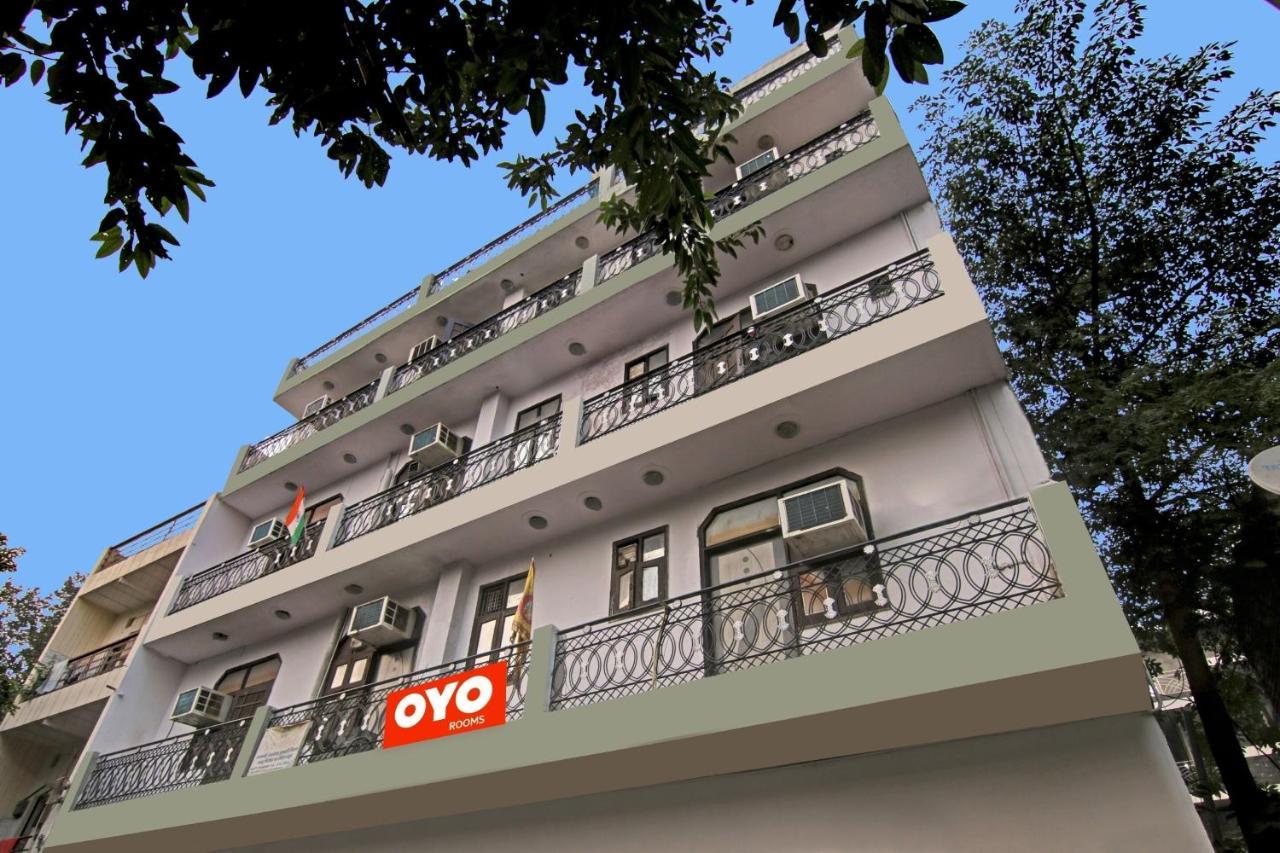 Flagship Hotel Decent Stay Near Pvr Vikaspuri Delhi New Delhi Bagian luar foto