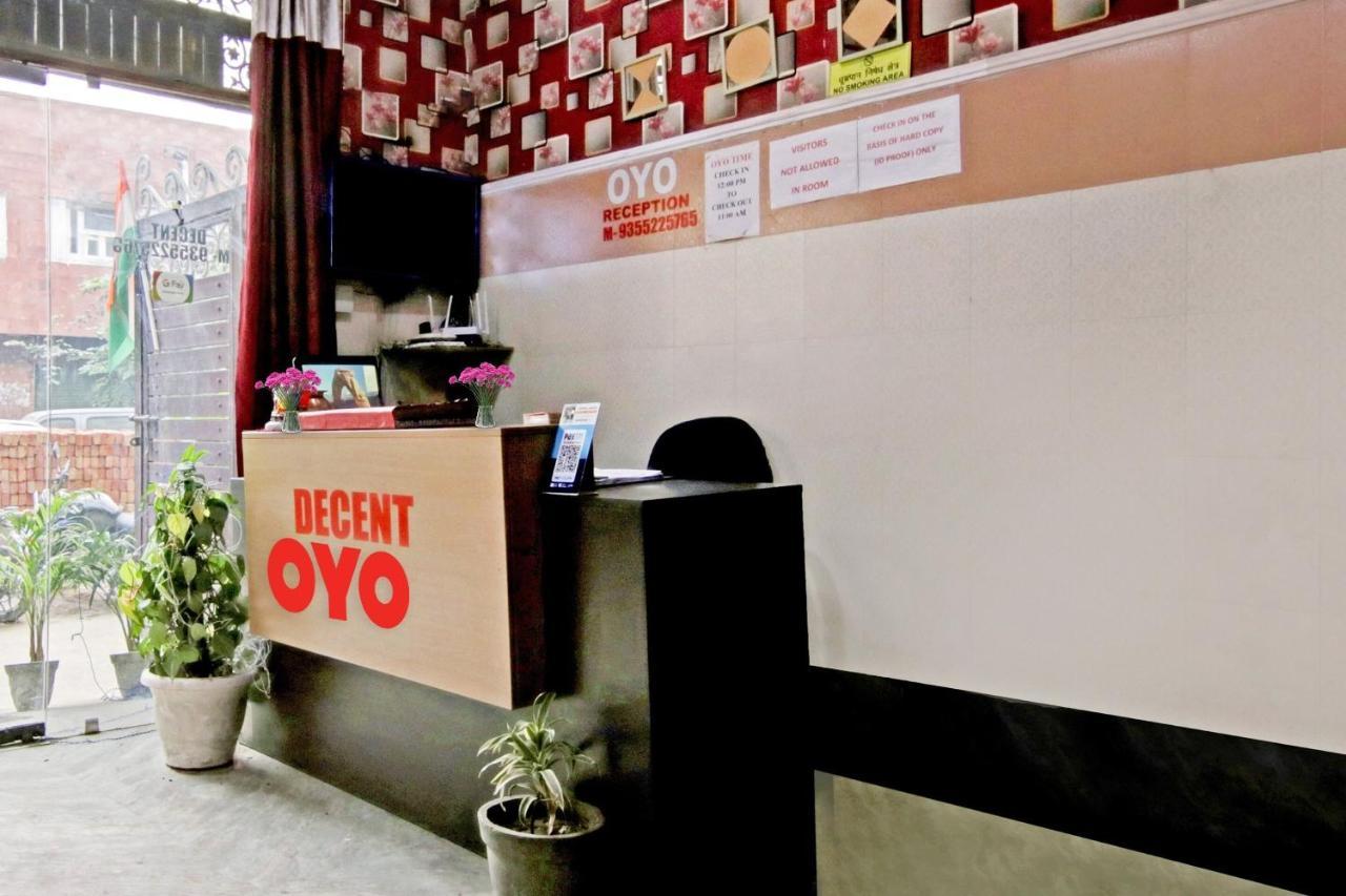 Flagship Hotel Decent Stay Near Pvr Vikaspuri Delhi New Delhi Bagian luar foto