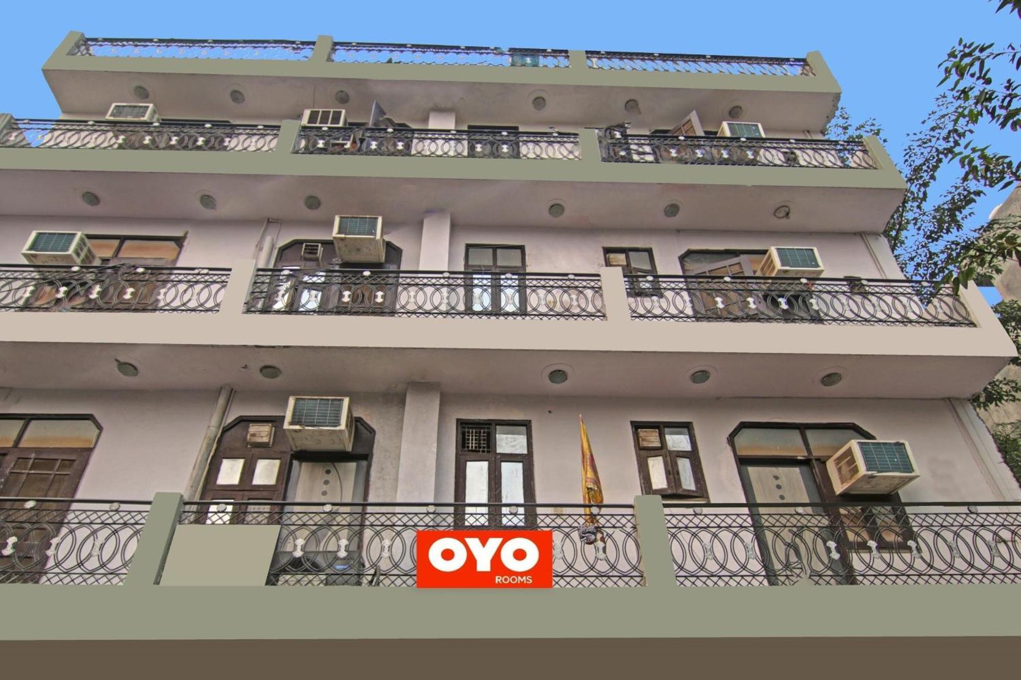 Flagship Hotel Decent Stay Near Pvr Vikaspuri Delhi New Delhi Bagian luar foto